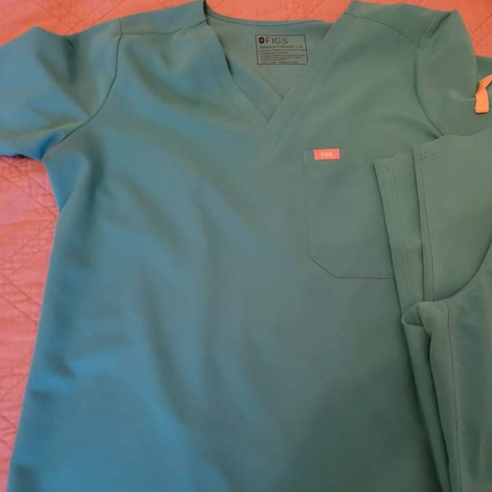 Figs Teal Set